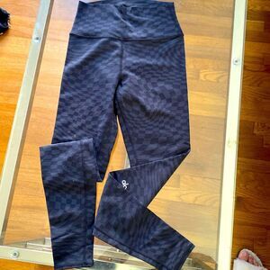 alo yoga high waisted checkered jacquard leggings